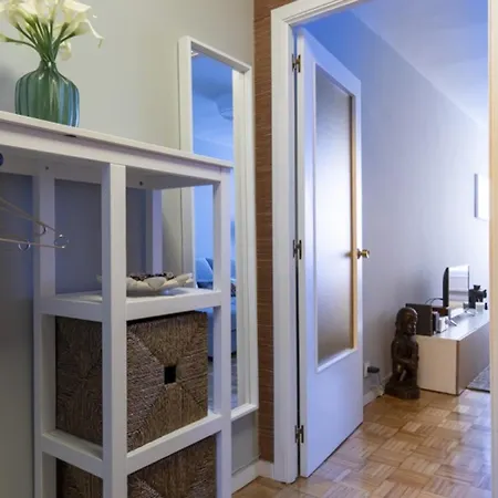 Apartamento En El Corazon De Vigo: 3 Habitaciones, Cocina Equipada, Smart Tv Y Estacionamiento Gratuito - Es-210-3 Apartment *